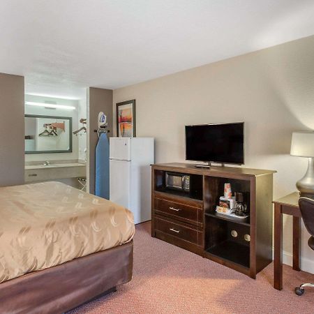 Quality Inn And Suites Port Arthur Nederland 外观 照片
