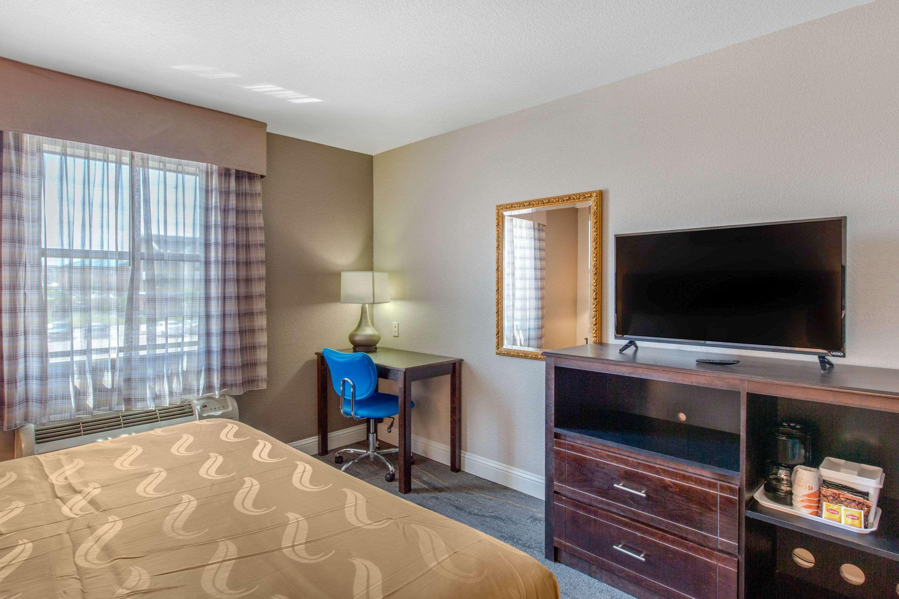 Quality Inn And Suites Port Arthur Nederland 外观 照片