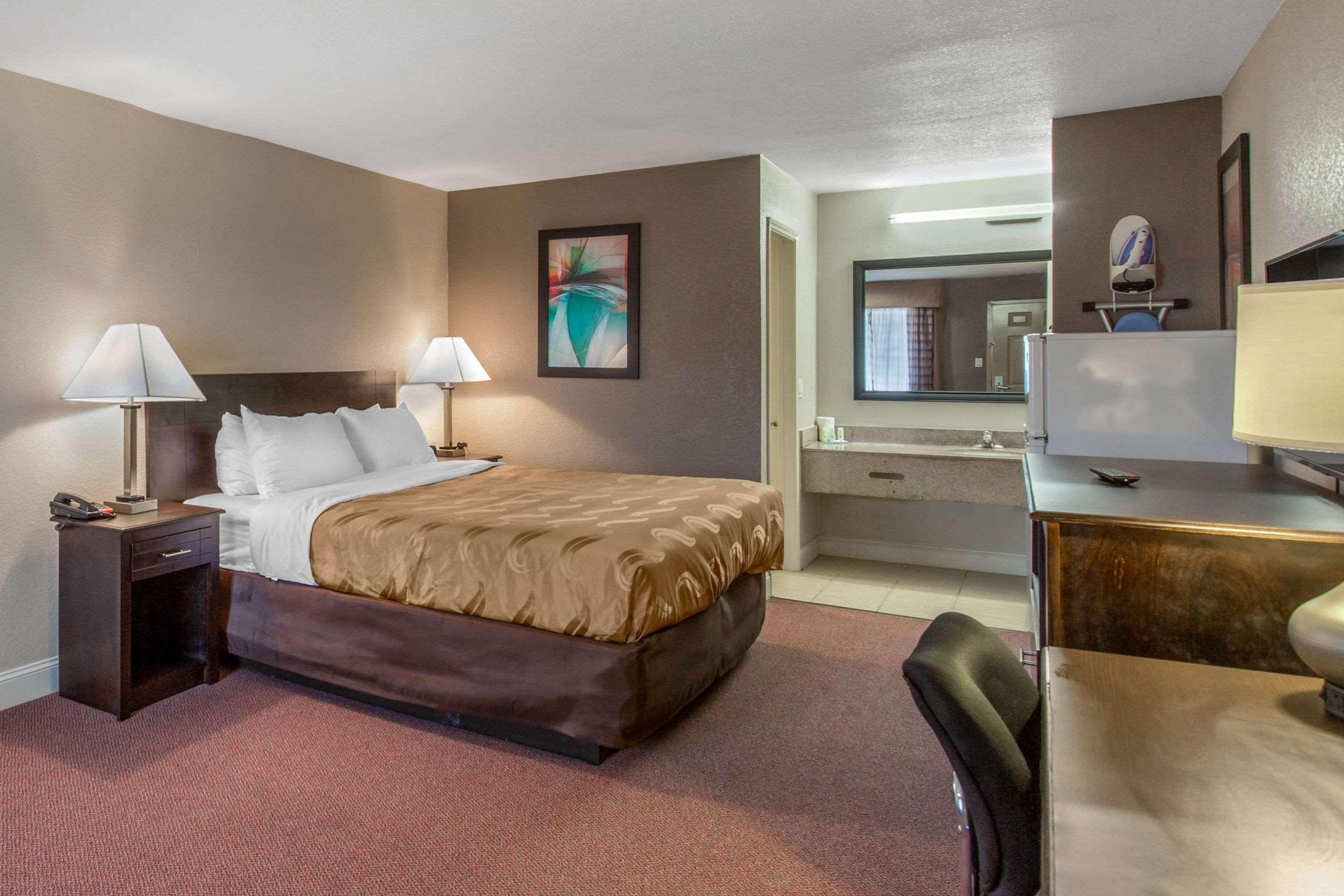 Quality Inn And Suites Port Arthur Nederland 外观 照片