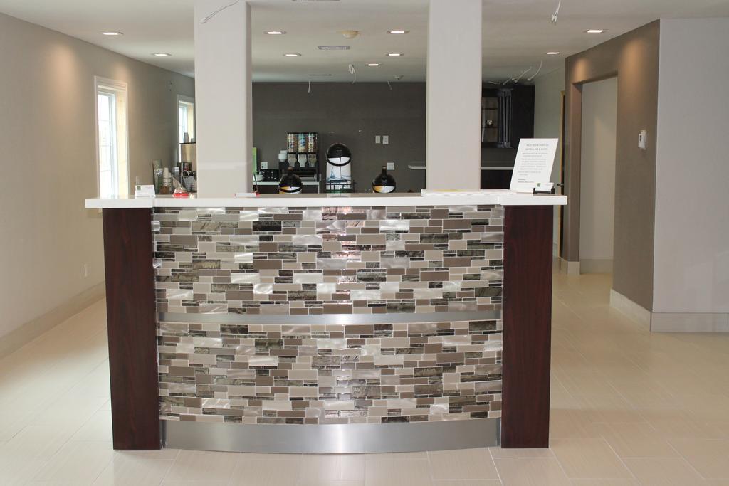 Quality Inn And Suites Port Arthur Nederland 外观 照片