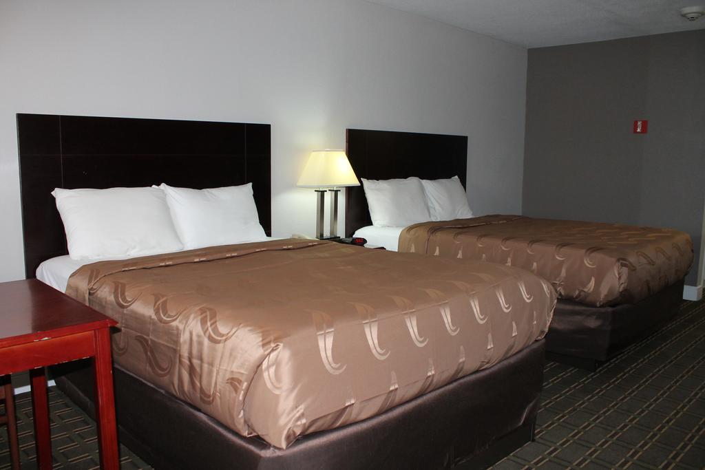 Quality Inn And Suites Port Arthur Nederland 外观 照片